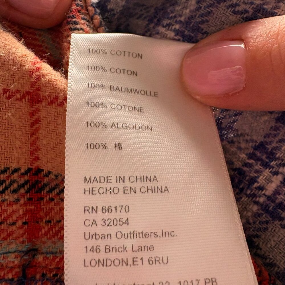 Uo Bdg Patchwork Flannel Size Medium - image 5